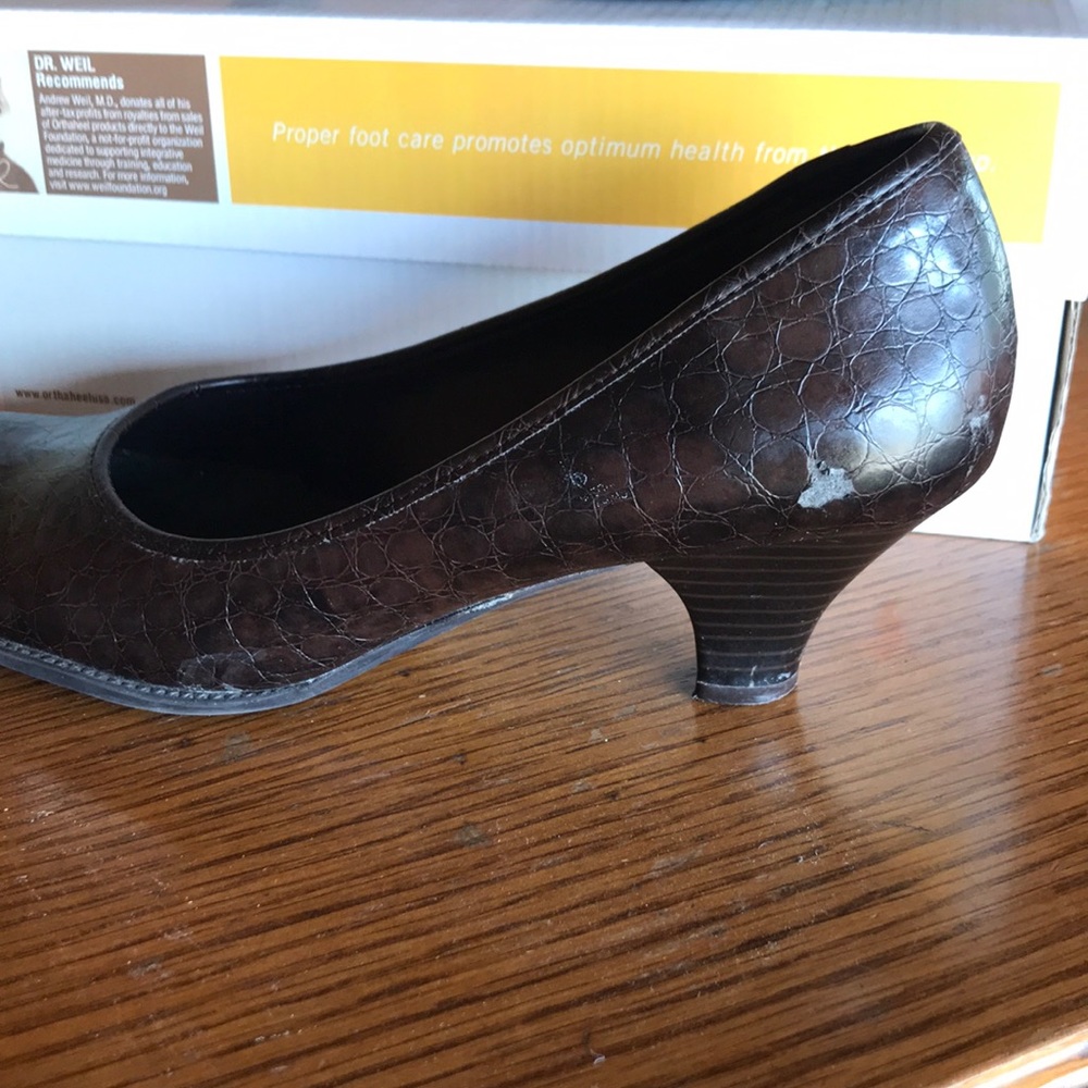 Heels - Picture 2 of 2